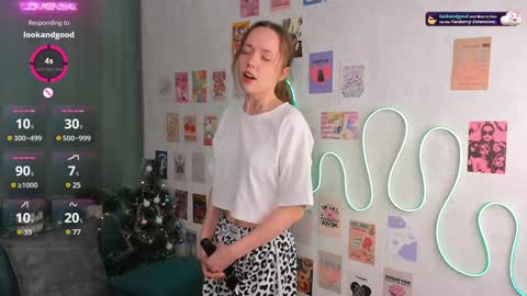 Polly online show from 4, 1, 2025