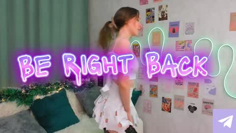 Polly online show from 2, 2, 2025