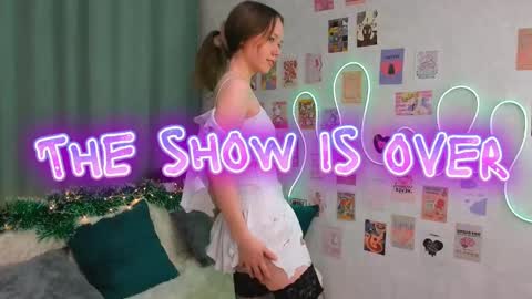 Polly online show from 8, 3, 2025