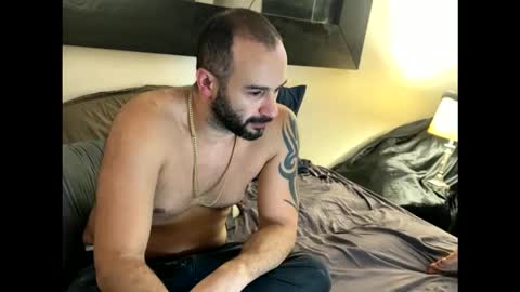 Snapshot of flyerstud_mtl chatting on 22, 2, 2026 FlyerStud Mtl online show from 22, 2, 2026