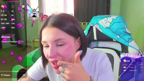 Snapshot of folinskaayaa chatting on 14, 2, 2026 folinskaayaa online show from 14, 2, 2026