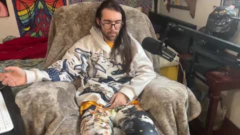 Chris online show from 5, 1, 2025