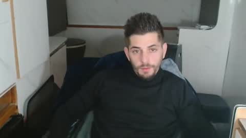 independent model online show from 26, 11, 2025