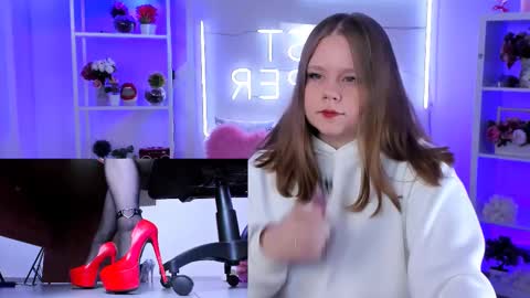 Snapshot of footfetish_baby chatting on 10, 2, 2025 Molly online show from 10, 2, 2025