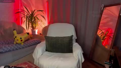     online show from 5, 11, 2025