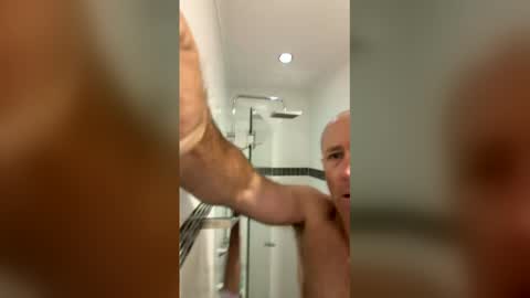 Snapshot of foster1982 chatting on 5, 4, 2026 foster1982 online show from 5, 4, 2026