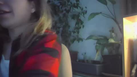 Snapshot of fox_red_lady7 chatting on 2, 3, 2025 fox_red_lady7 online show from 2, 3, 2025