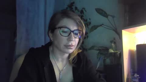 Snapshot of fox_red_lady7 chatting on 3, 3, 2025 fox_red_lady7 online show from 3, 3, 2025