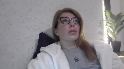 Snapshot of fox_red_lady7 chatting on 11, 3, 2025 fox_red_lady7 online show from 11, 3, 2025