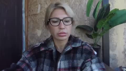 Snapshot of fox_red_lady7 chatting on 14, 9, 2025 fox_red_lady7 online show from 14, 9, 2025