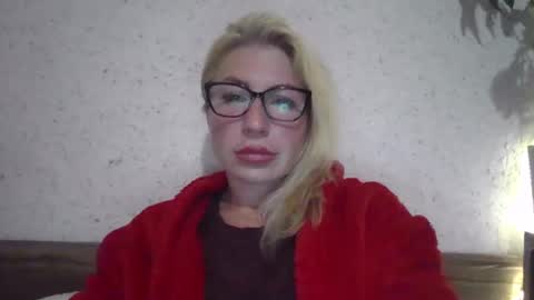 Snapshot of fox_red_lady7 chatting on 5, 10, 2025 fox_red_lady7 online show from 5, 10, 2025