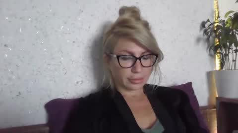 Snapshot of fox_red_lady7 chatting on 26, 10, 2025 fox_red_lady7 online show from 26, 10, 2025