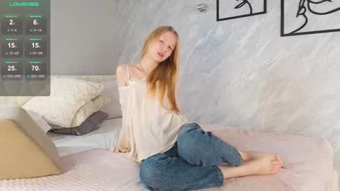 foxialee online show from 27, 11, 2025