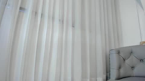 Foxy online show from 3, 2, 2025