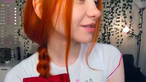 Snapshot of foxy_blush chatting on 29, 10, 2025 Eva online show from 29, 10, 2025