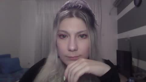 foxy_bright online show from 15, 3, 2026