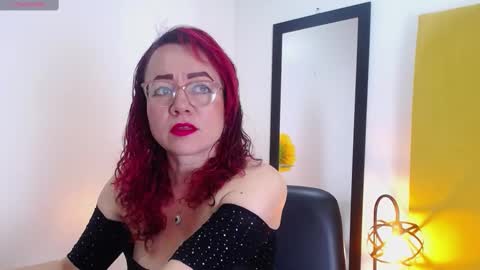 Foxy miilf online show from 26, 9, 2025
