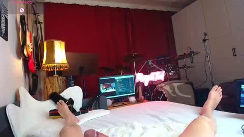 FoxyandTed online show from 8, 10, 2025