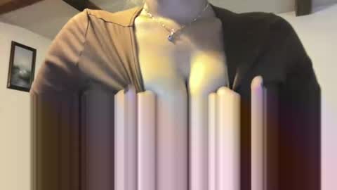 Snapshot of foxyfaye1 chatting on 19, 10, 2025 foxyfaye1 online show from 19, 10, 2025