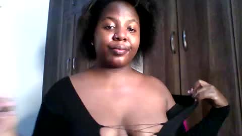 Kayla online show from 4, 10, 2025