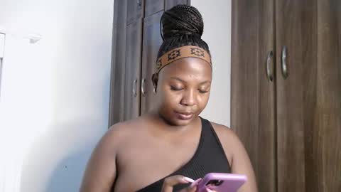 Kayla online show from 1, 12, 2025