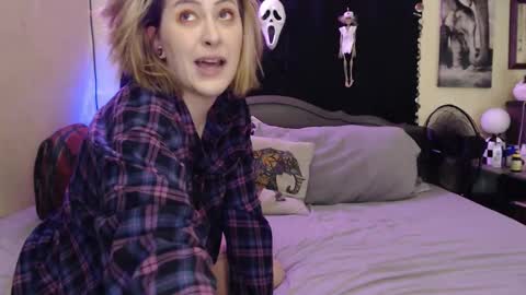 Mallory Koxx online show from 12, 10, 2025