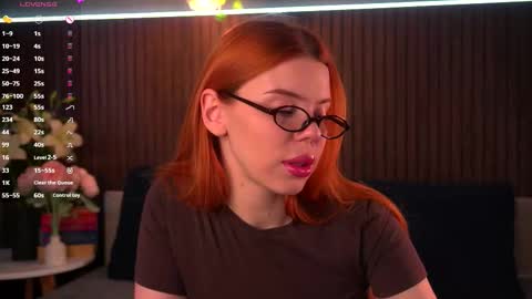 Snapshot of foxyrise chatting on 14, 12, 2025 Jane Foxy online show from 14, 12, 2025