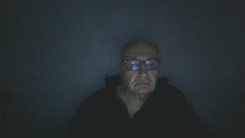 Snapshot of fra94 chatting on 8, 12, 2024 fra94 online show from 8, 12, 2024