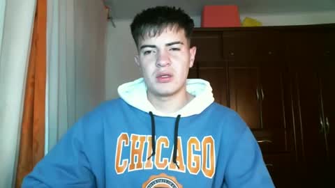 Snapshot of franccesco_699 chatting on 17, 12, 2024 franccesco_699 online show from 17, 12, 2024