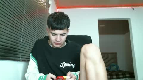 Snapshot of franccesco_699 chatting on 28, 12, 2024 franccesco_699 online show from 28, 12, 2024