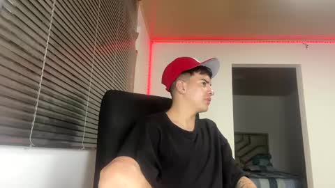 Snapshot of franccesco_699 chatting on 28, 12, 2024 franccesco_699 online show from 28, 12, 2024