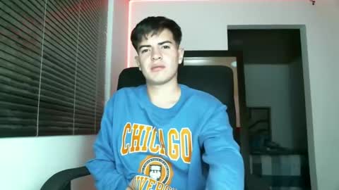 Snapshot of franccesco_699 chatting on 12, 1, 2025 franccesco_699 online show from 12, 1, 2025