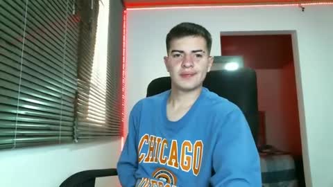 Snapshot of franccesco_699 chatting on 8, 2, 2025 franccesco_699 online show from 8, 2, 2025