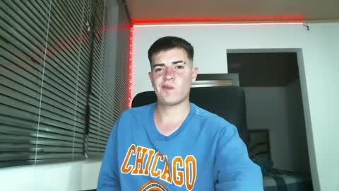 Snapshot of franccesco_699 chatting on 12, 2, 2025 franccesco_699 online show from 12, 2, 2025