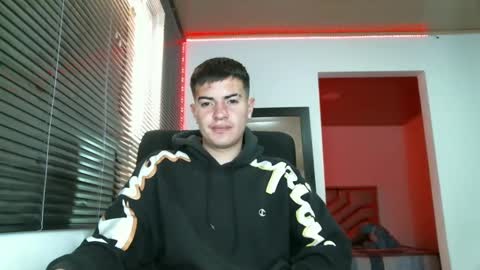 Snapshot of franccesco_699 chatting on 25, 2, 2025 franccesco_699 online show from 25, 2, 2025