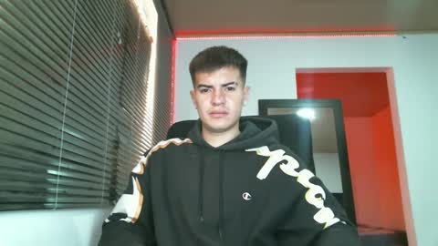 Snapshot of franccesco_699 chatting on 27, 2, 2025 franccesco_699 online show from 27, 2, 2025