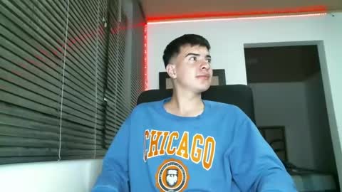 Snapshot of franccesco_699 chatting on 6, 3, 2025 franccesco_699 online show from 6, 3, 2025