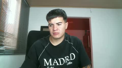 Snapshot of franccesco_699 chatting on 24, 9, 2025 franccesco_699 online show from 24, 9, 2025