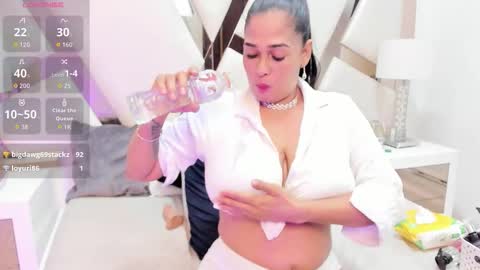 Victoria Franchesca  online show from 19, 10, 2025