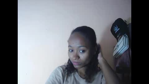 Snapshot of francine925426 chatting on 25, 10, 2025 francine925426 online show from 25, 10, 2025