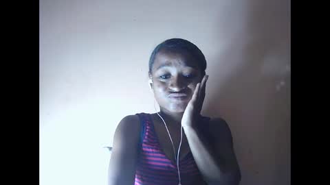 Snapshot of francine925426 chatting on 5, 11, 2025 francine925426 online show from 5, 11, 2025