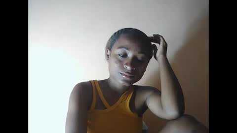 Snapshot of francine925426 chatting on 16, 11, 2025 francine925426 online show from 16, 11, 2025