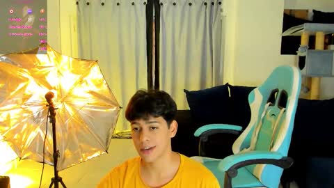 Snapshot of franco_rizzo01 chatting on 30, 11, 2025 frank online show from 30, 11, 2025