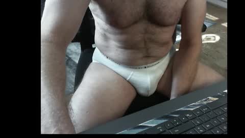 Snapshot of francois4059 chatting on 16, 10, 2025 Franois online show from 16, 10, 2025