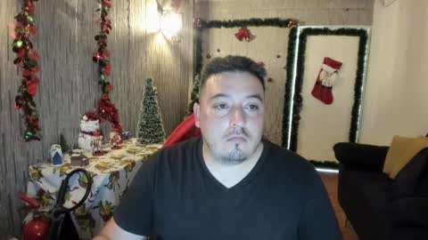 Snapshot of francoisroy chatting on 2, 12, 2024 Juan online show from 2, 12, 2024