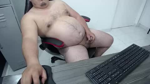 Snapshot of francoisroy chatting on 8, 9, 2025 Juan online show from 8, 9, 2025