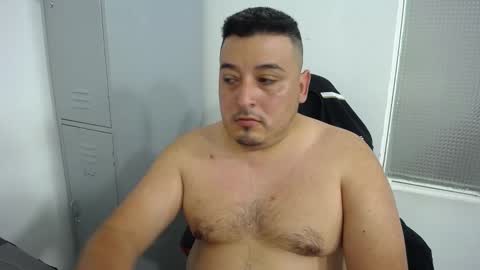 Snapshot of francoisroy chatting on 15, 10, 2025 Juan online show from 15, 10, 2025