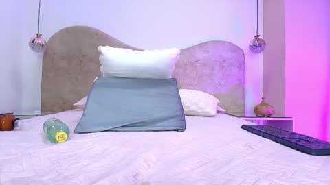 FRANYELY online show from 13, 11, 2025