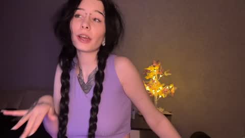 mistress Bastet and  mintcola online show from 31, 1, 2025