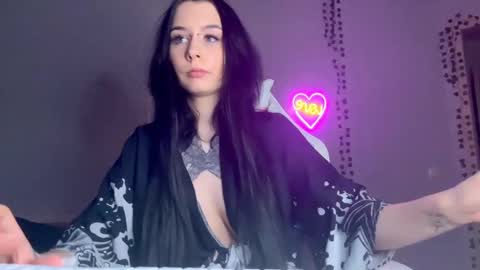 mistress Bastet and  mintcola online show from 19, 2, 2025